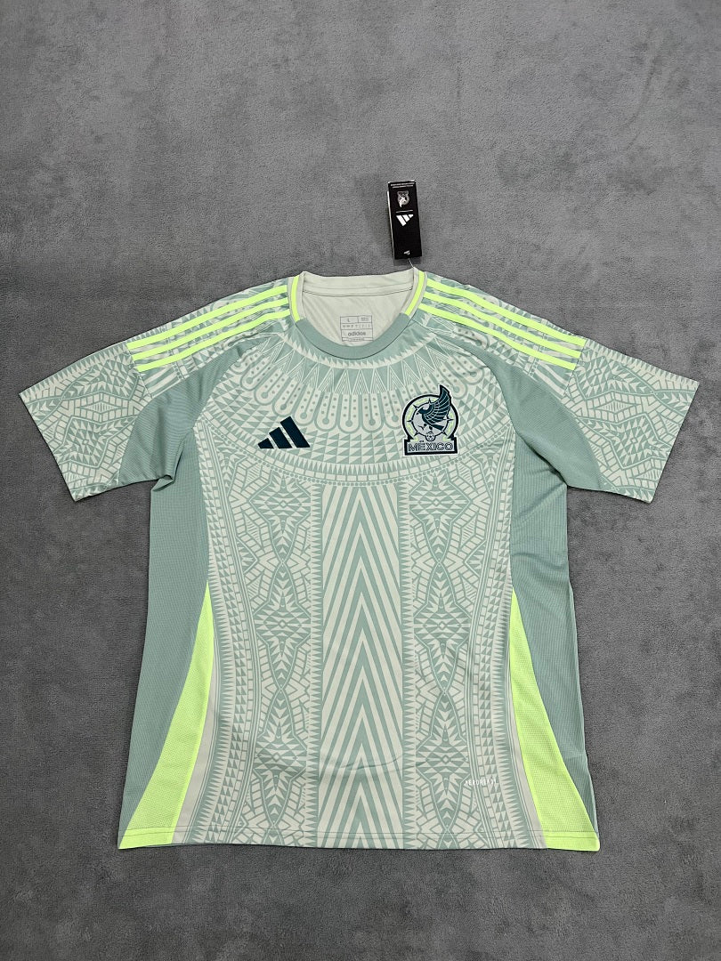 24 Mexico Away - image 3