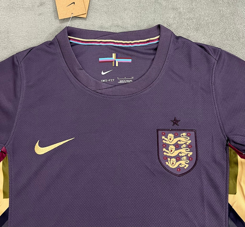24 England Away Women - image 2