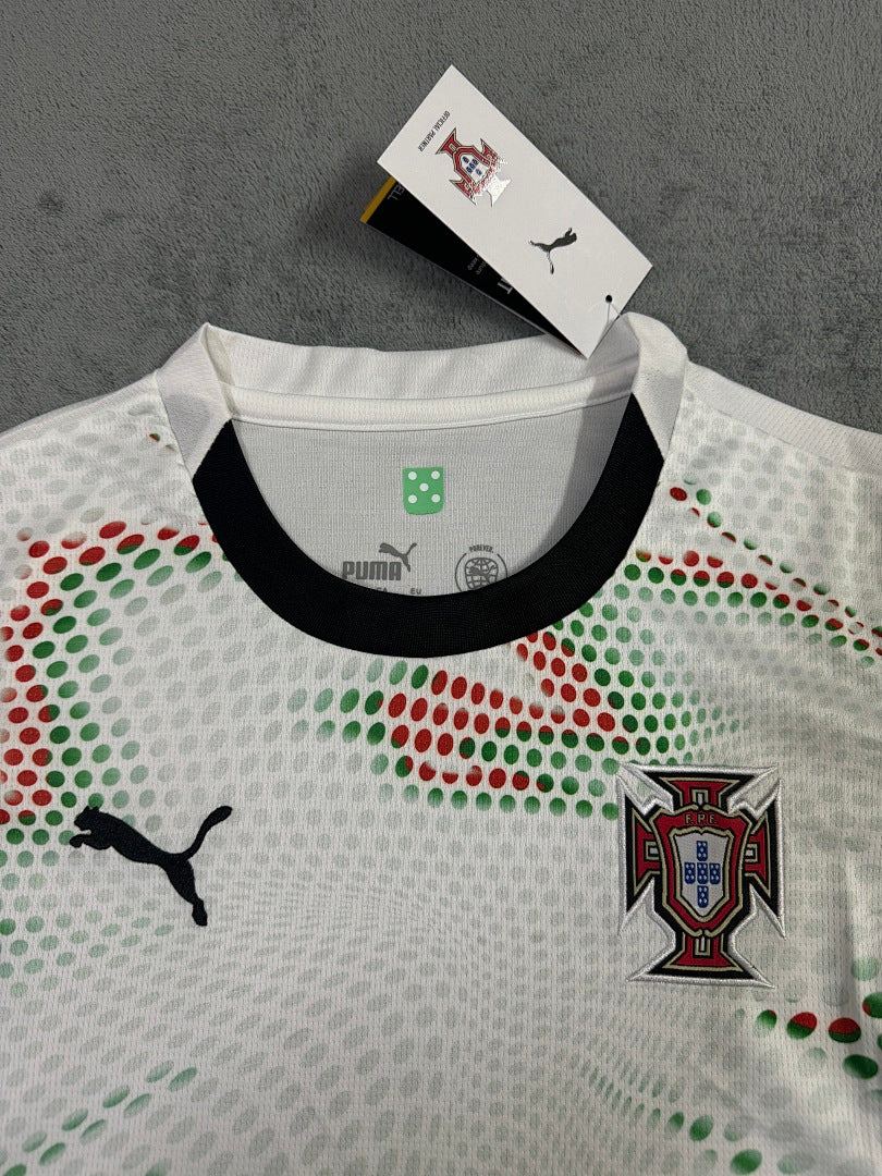 2025-26 Portugal Away Women - image 2