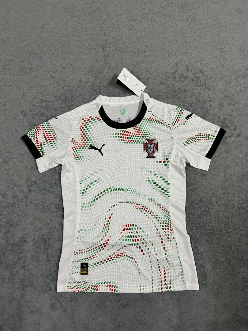 2025-26 Portugal Away Women - image 3