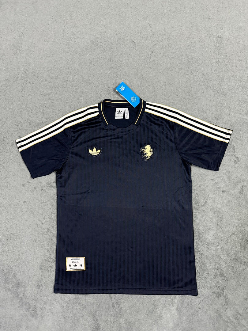 2025-26 Juventus Retro T-Shirt - image 3