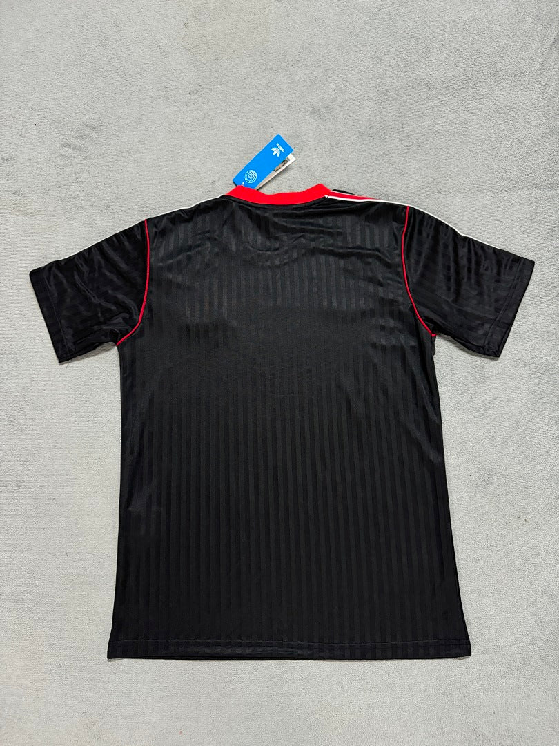 2025-26 Man United Retro T-Shirt Black