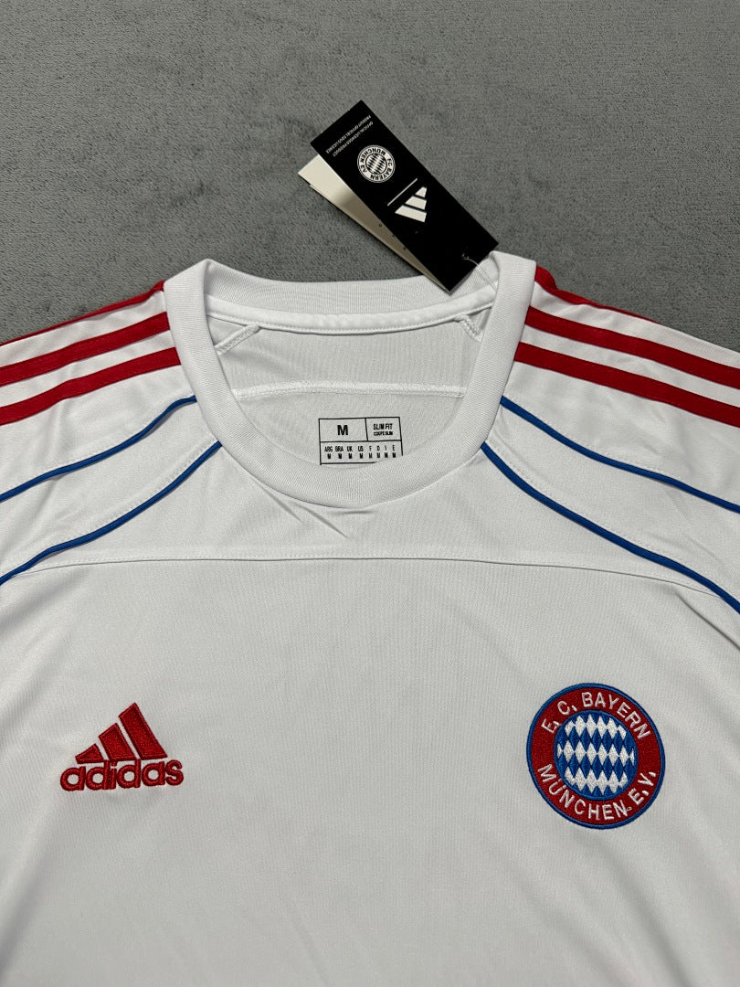 2025-26 Bayern Munich Crew Neck T-Shirt White - image 2