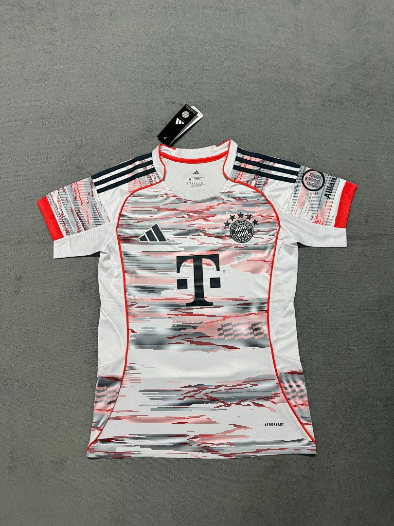 2025-26 Bayern Munich Away Women - image 3