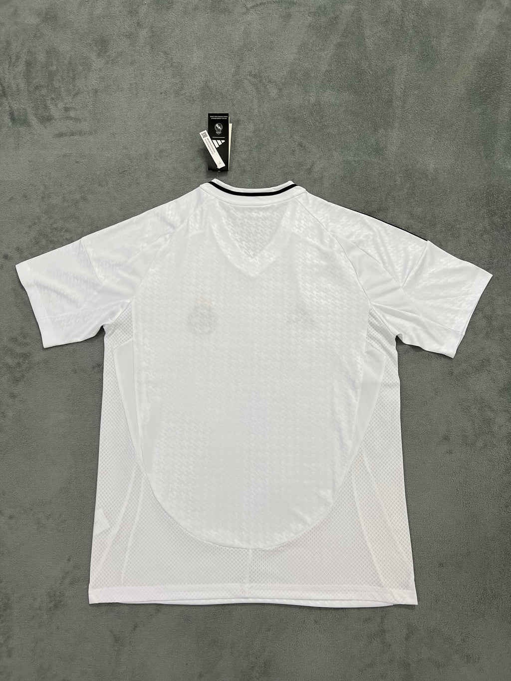 2024-25 Real Madrid Home - image 2