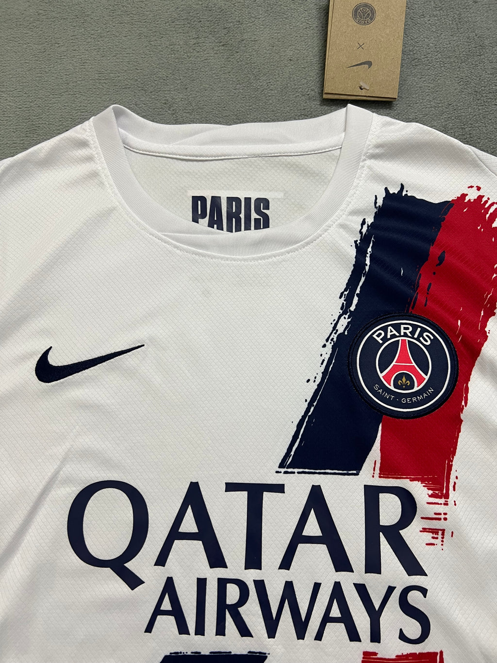2024-25 PSG Away - image 3