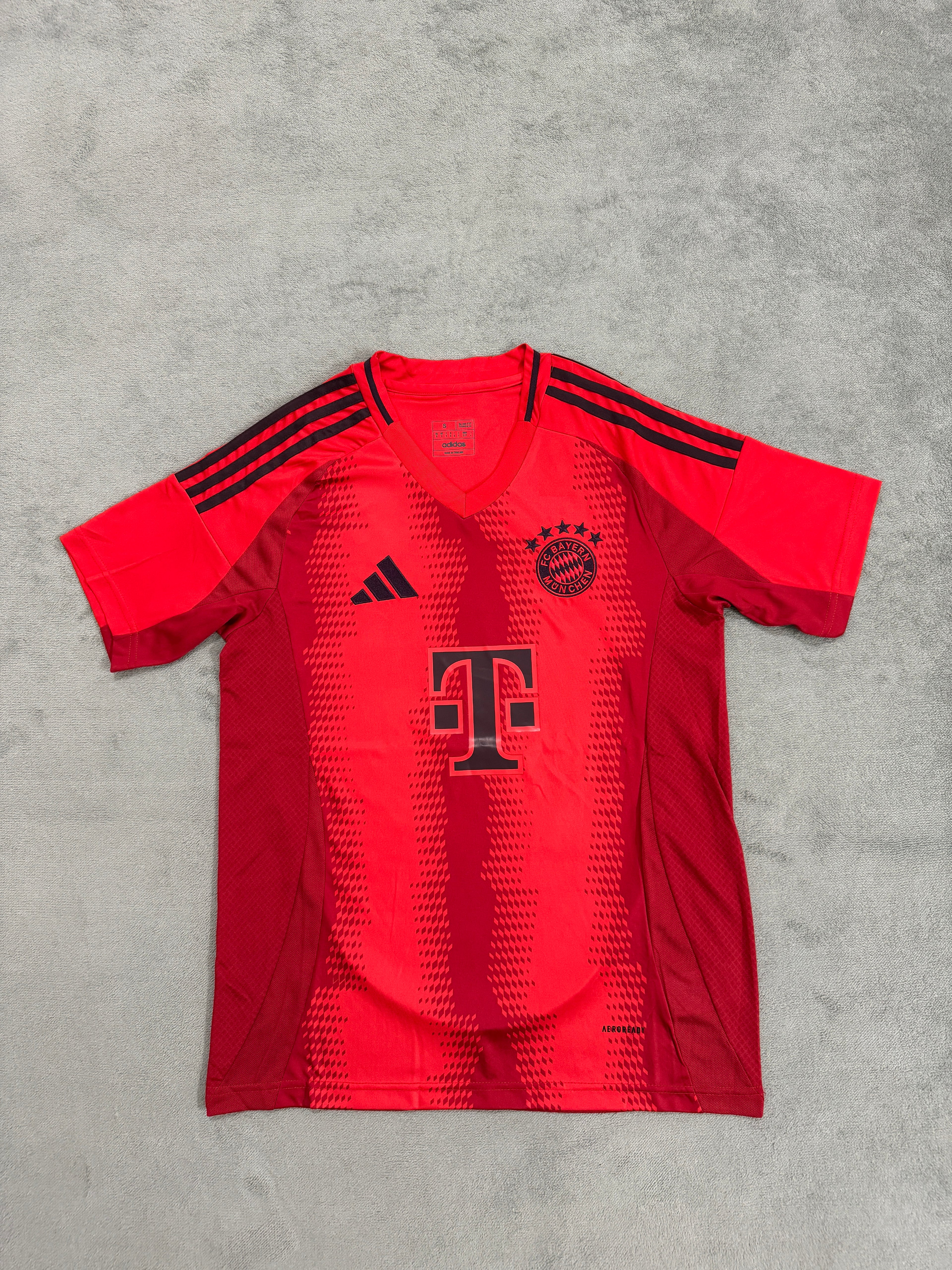 2024-25 Bayern Munich Home
