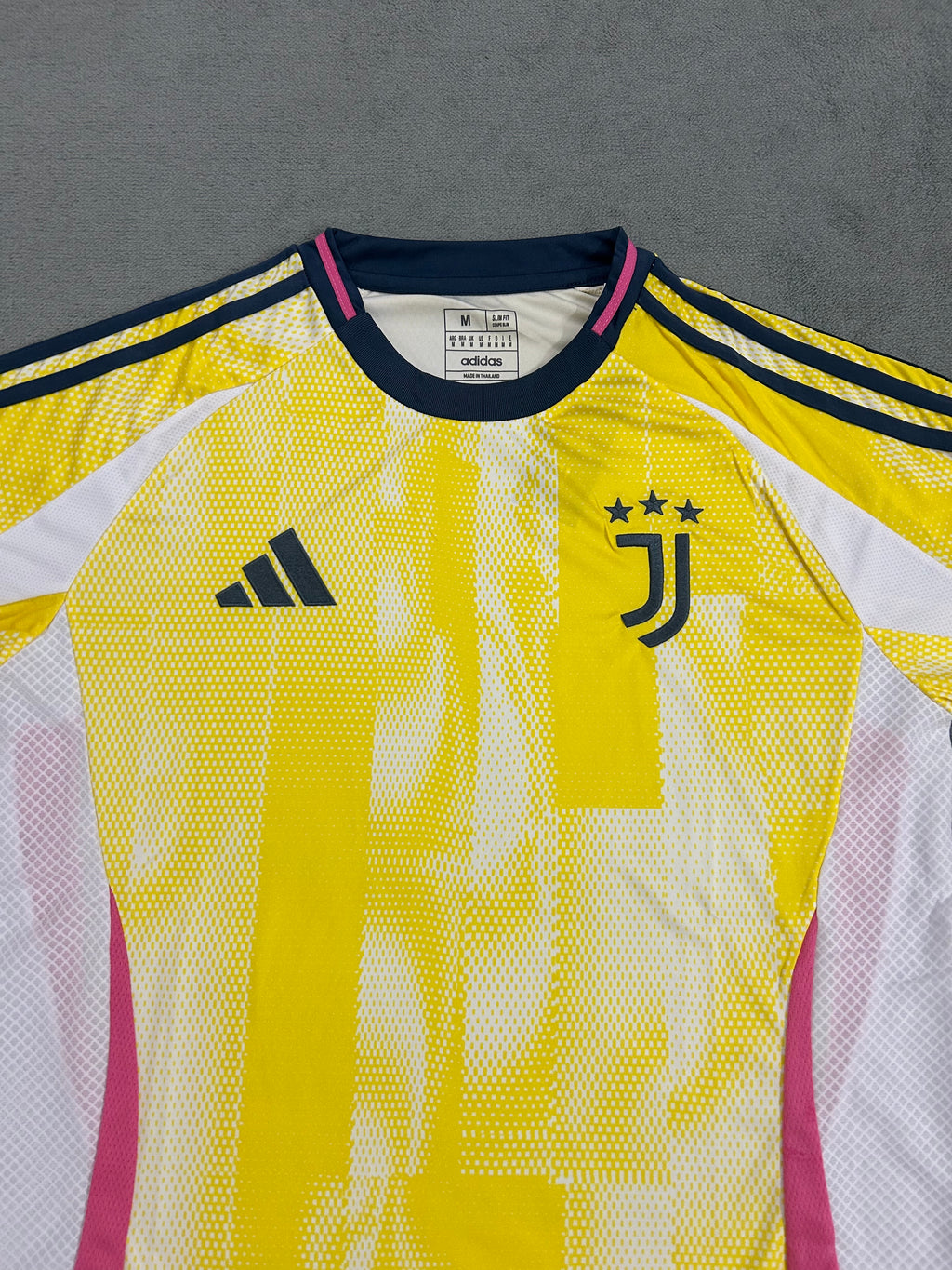 2024-25 Juventus Away - image 3