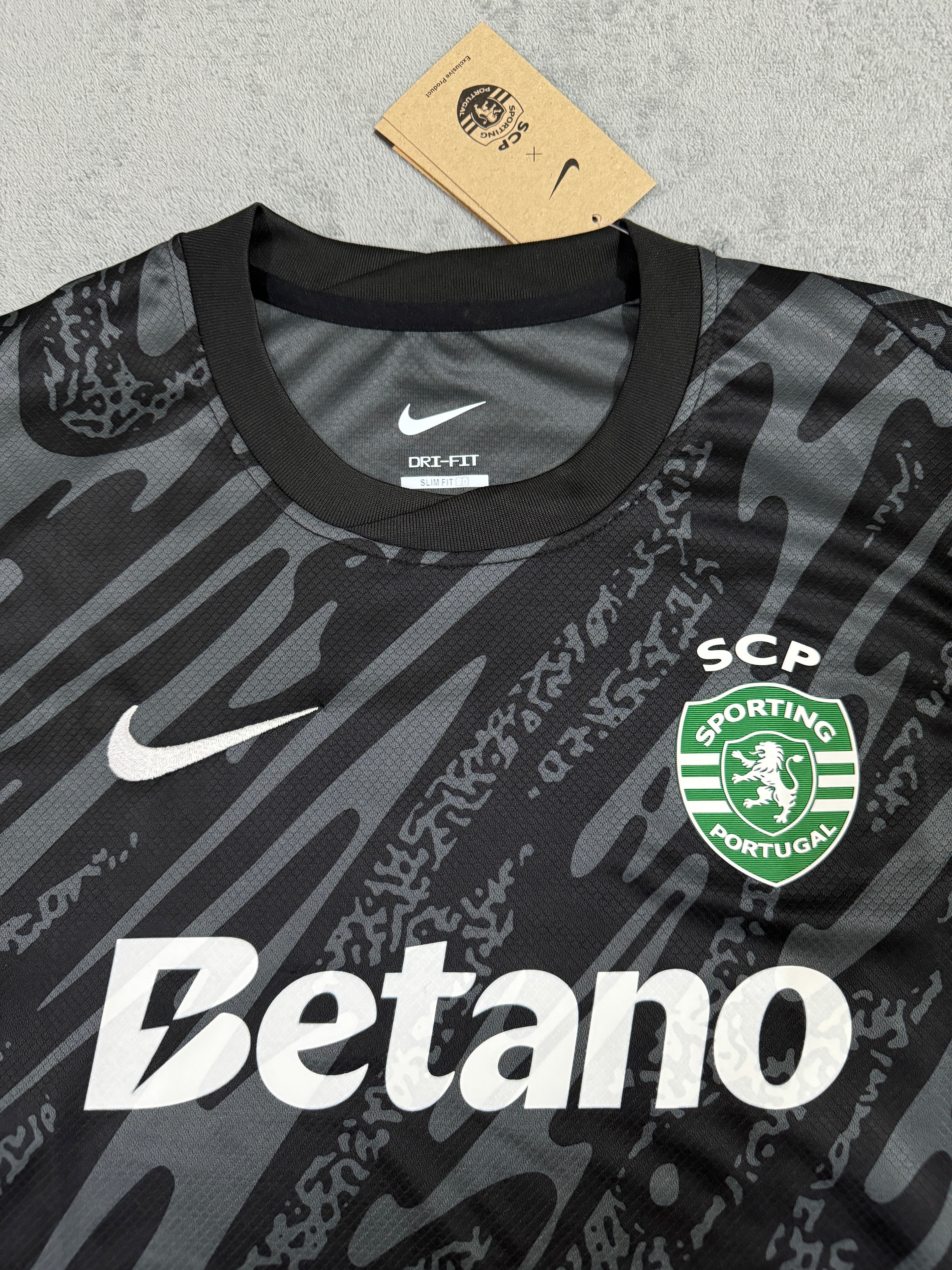 2024-25 Benfica Goalkeeper - image 3