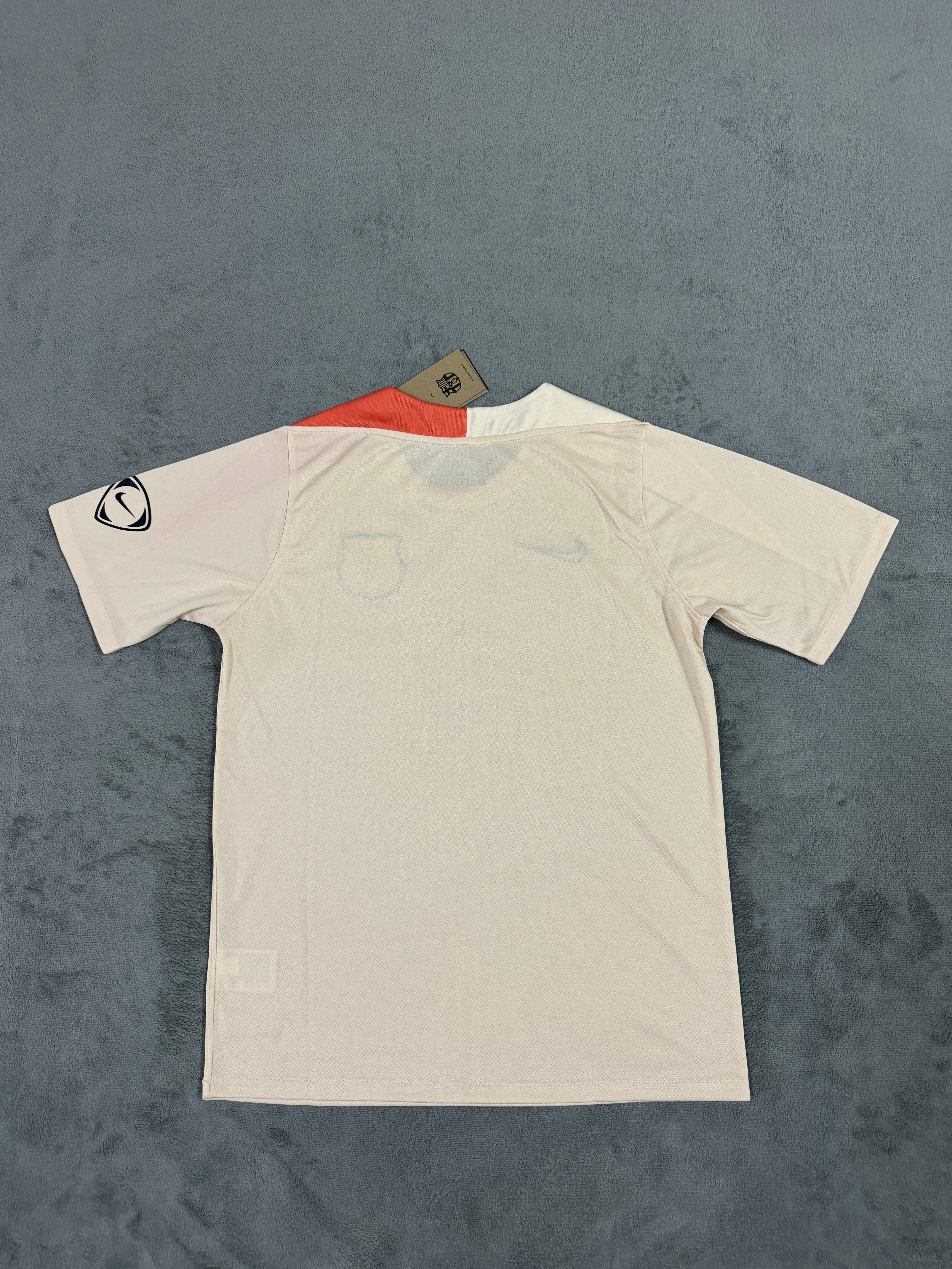2025-26 Barcelona Training Beige - image 2