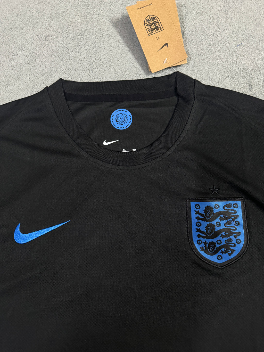 2025-26 England Away - image 3