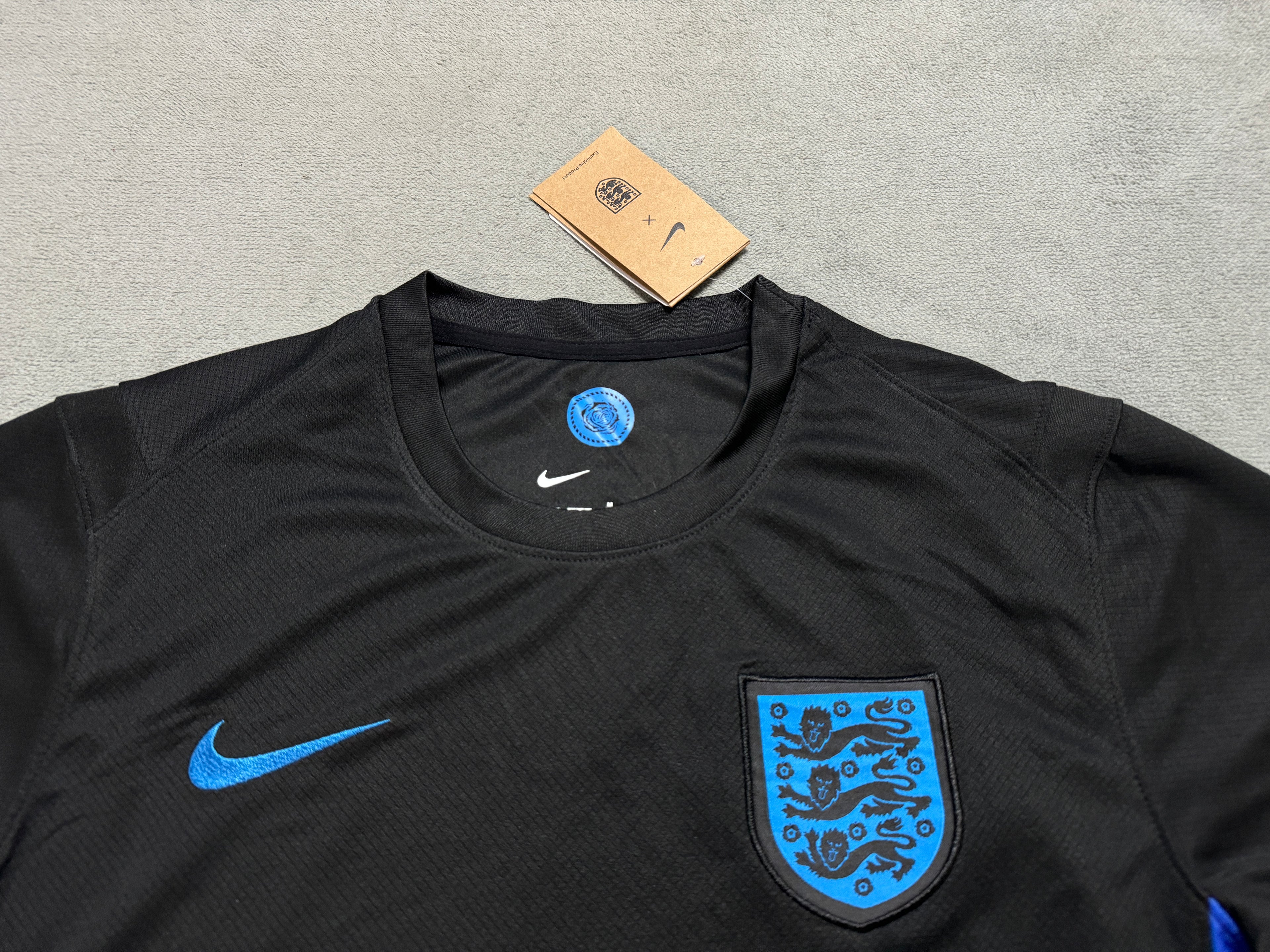 2025-26 England Away (No Stars) - image 3