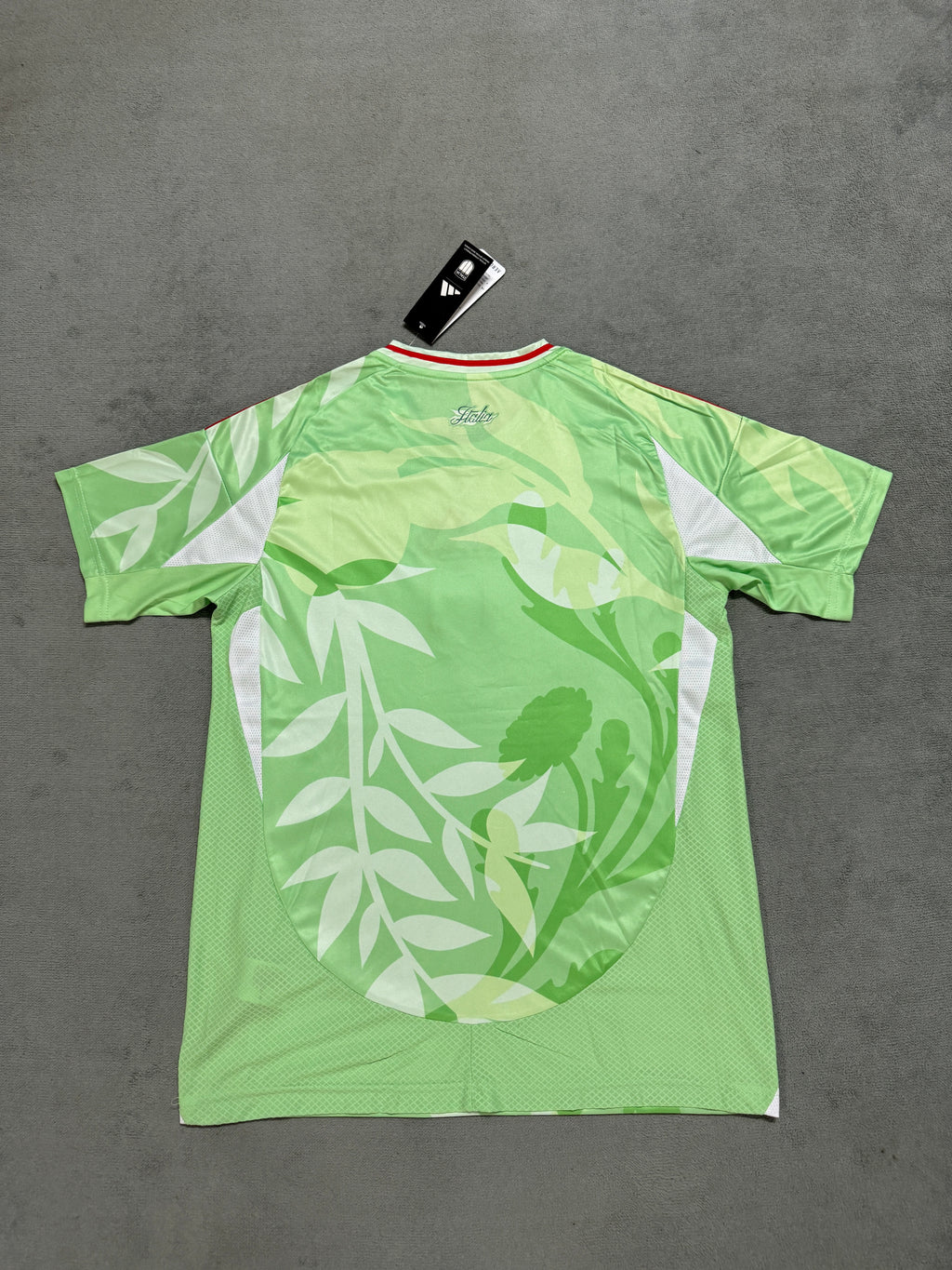 2025-26 Italy Away (No Stars) - image 2