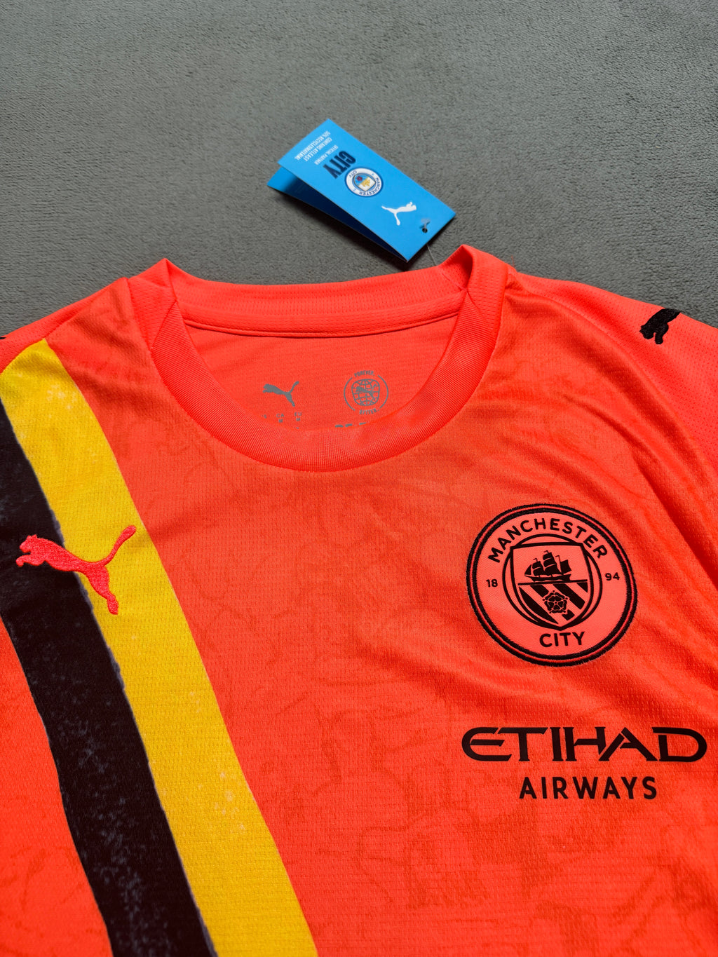 2025-26 Man City Third - image 3