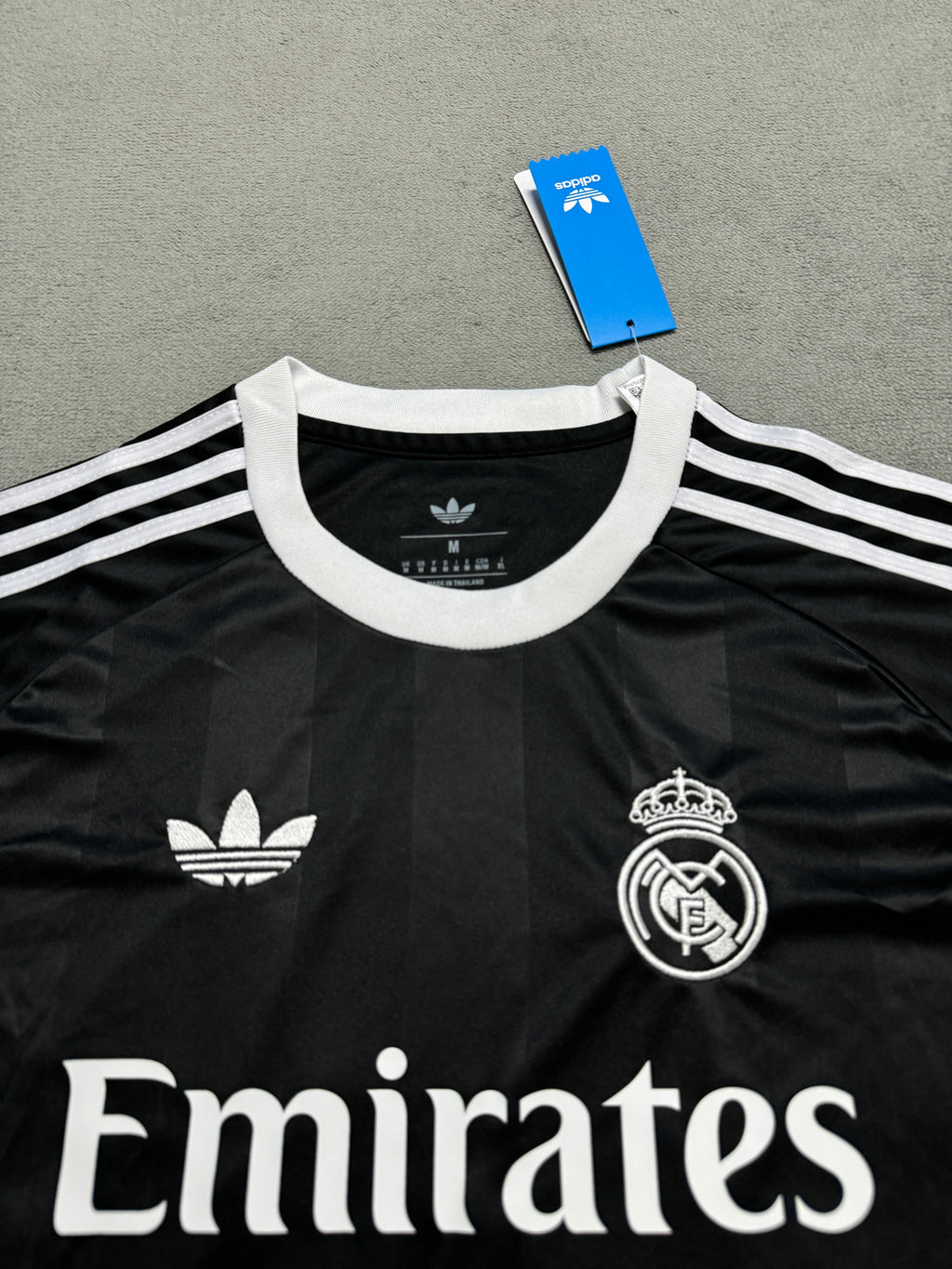 2025-26 Real Madrid Goalkeeper - image 3
