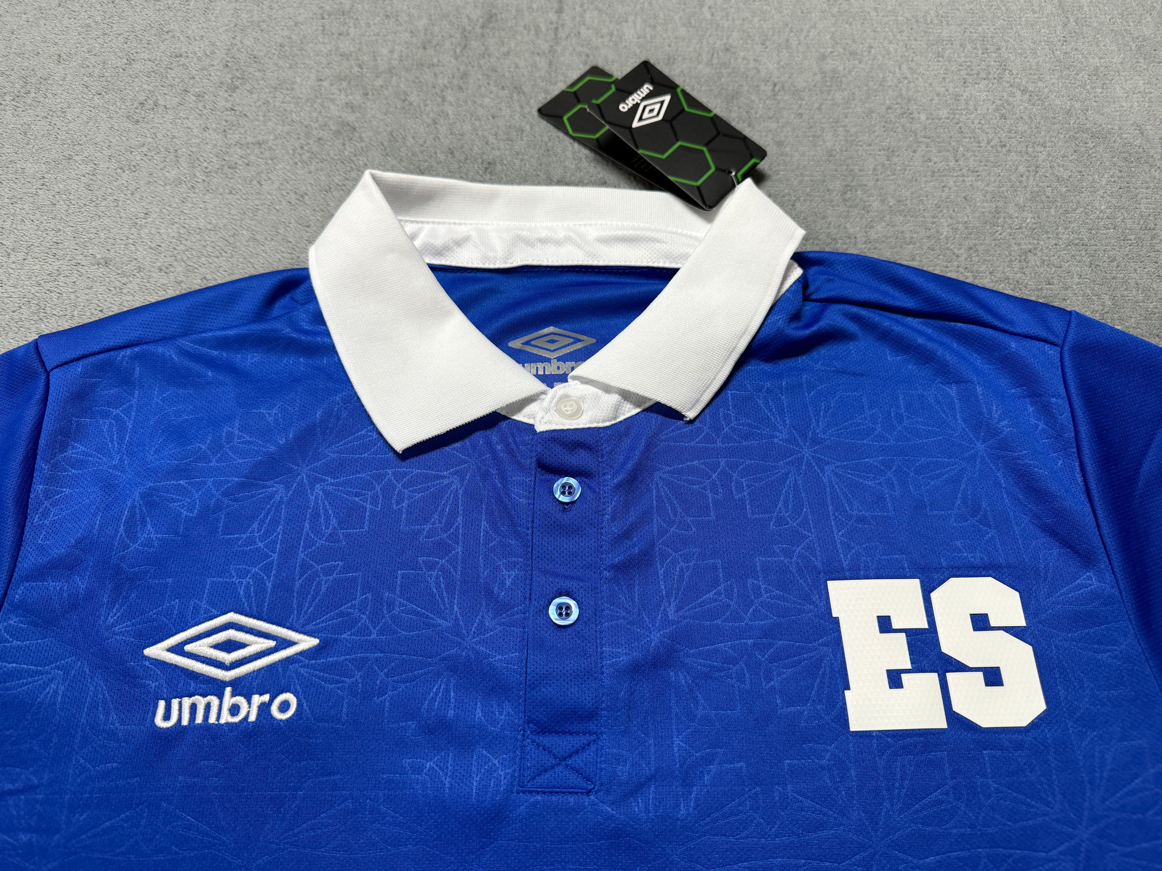 2025-26 El Salvador Home - image 2
