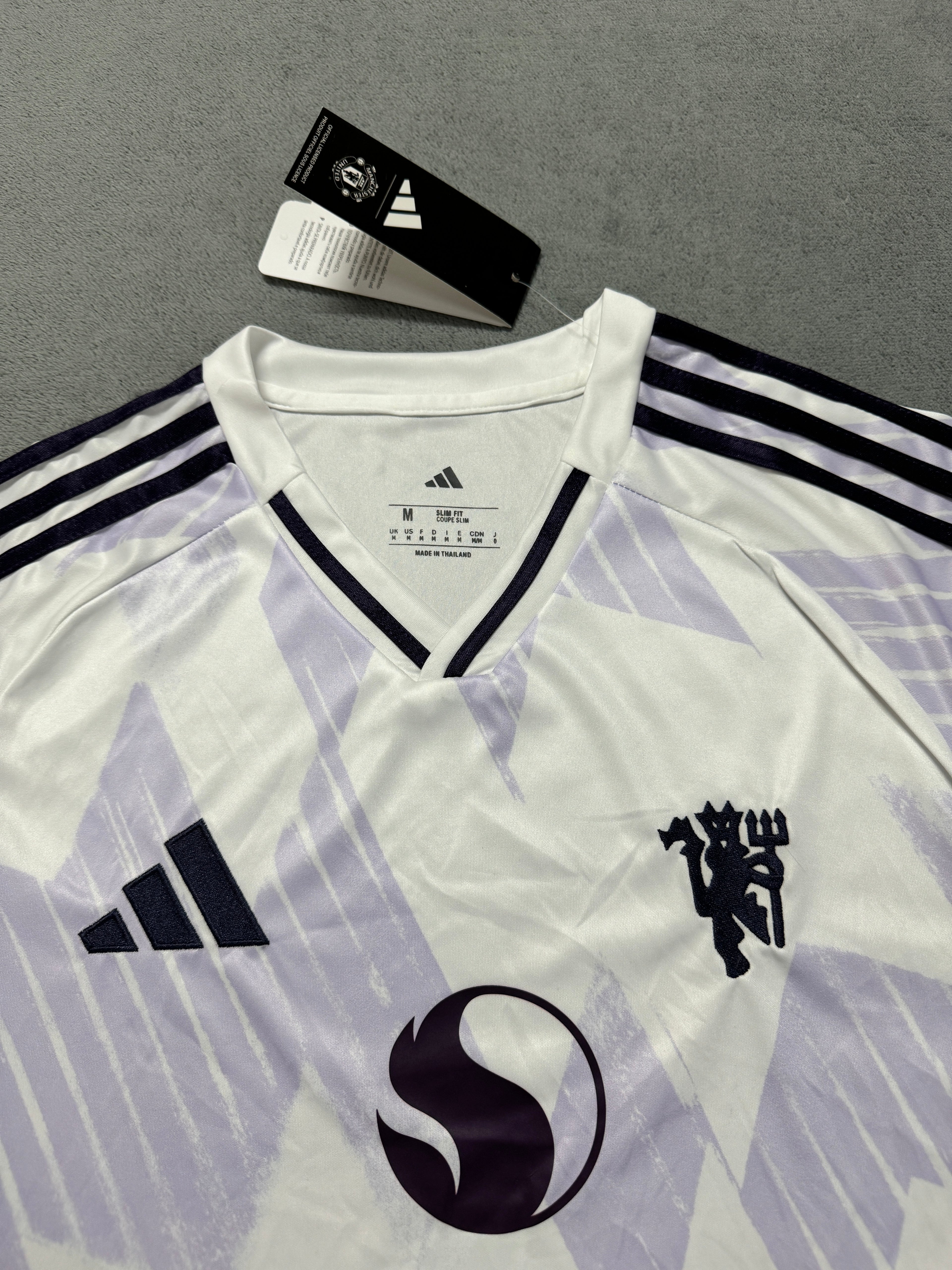 2025-26 Man United Away - image 3
