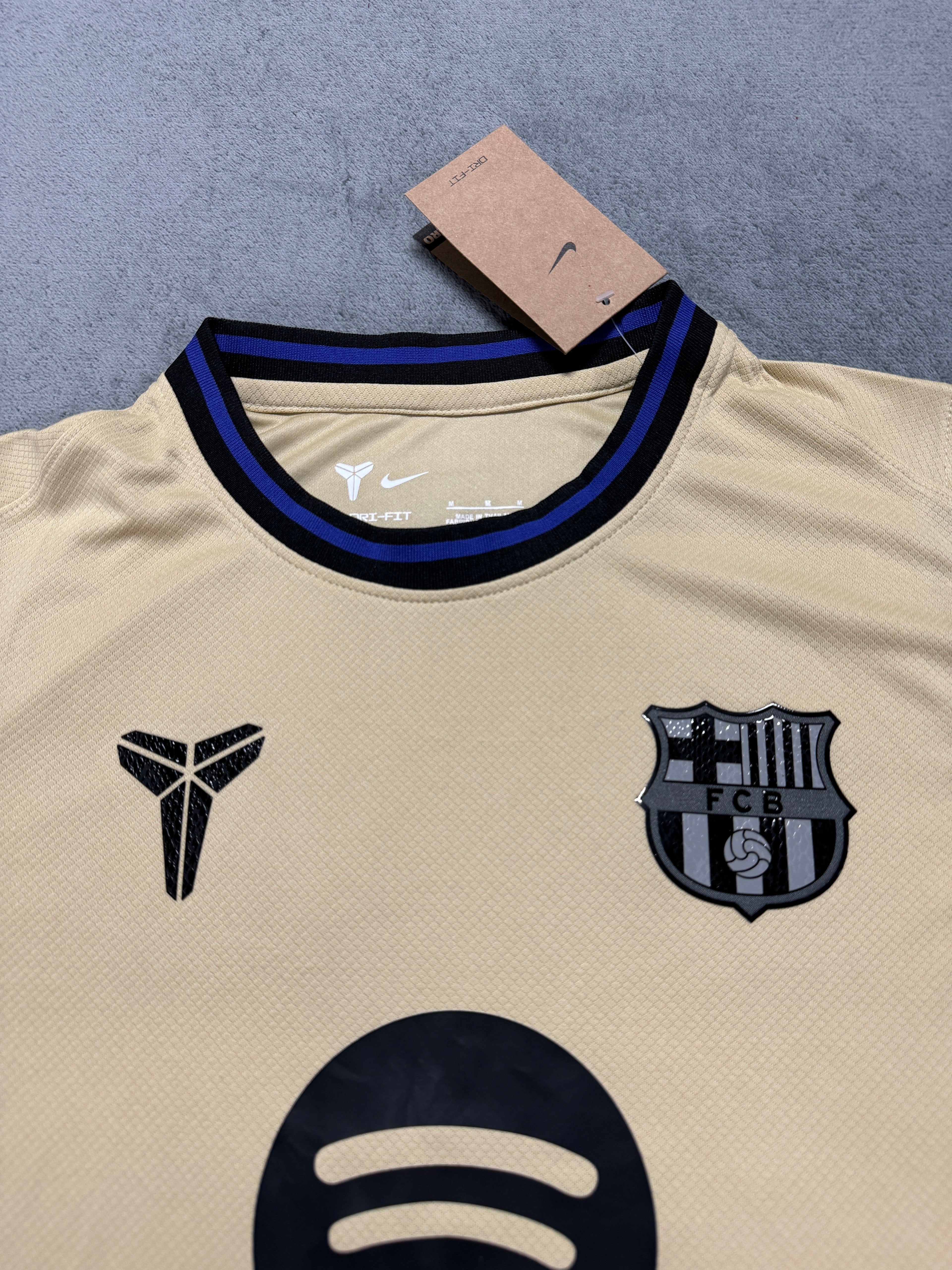 2025-26 Barcelona Away - image 3