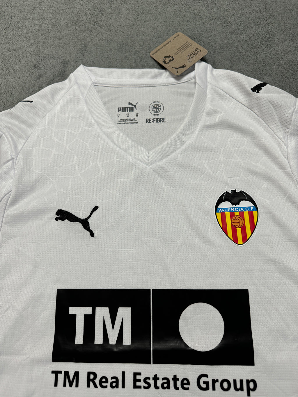 2025-26 Valencia Home - image 3