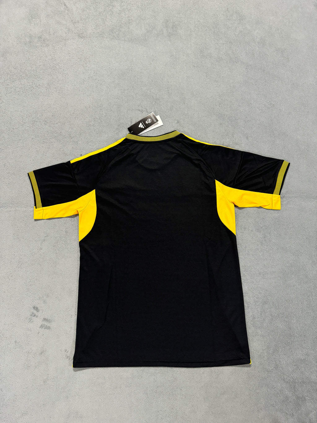 2025-26 Real Madrid Black Gold - image 2