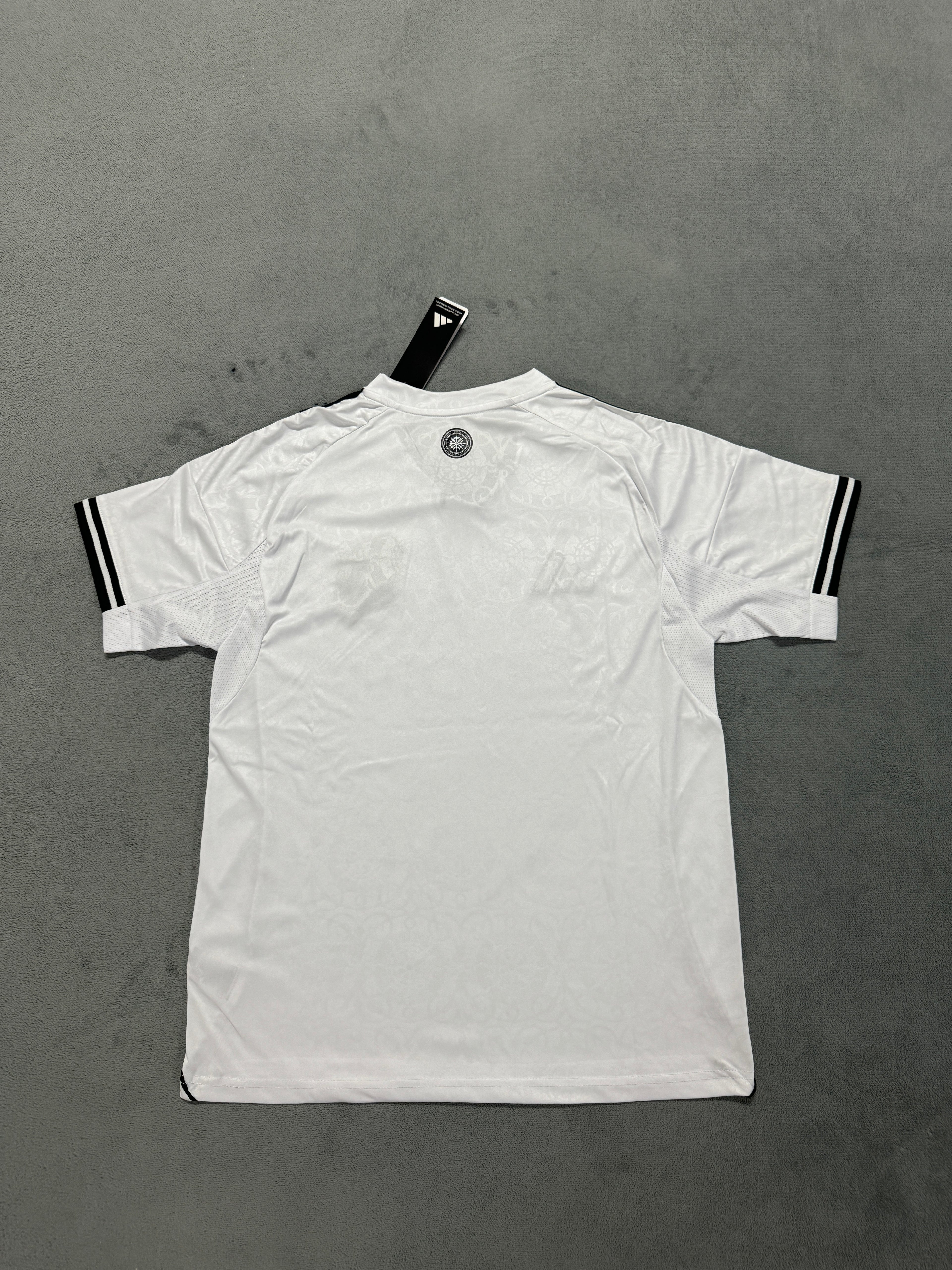 2025-26 Fulham Home - image 2