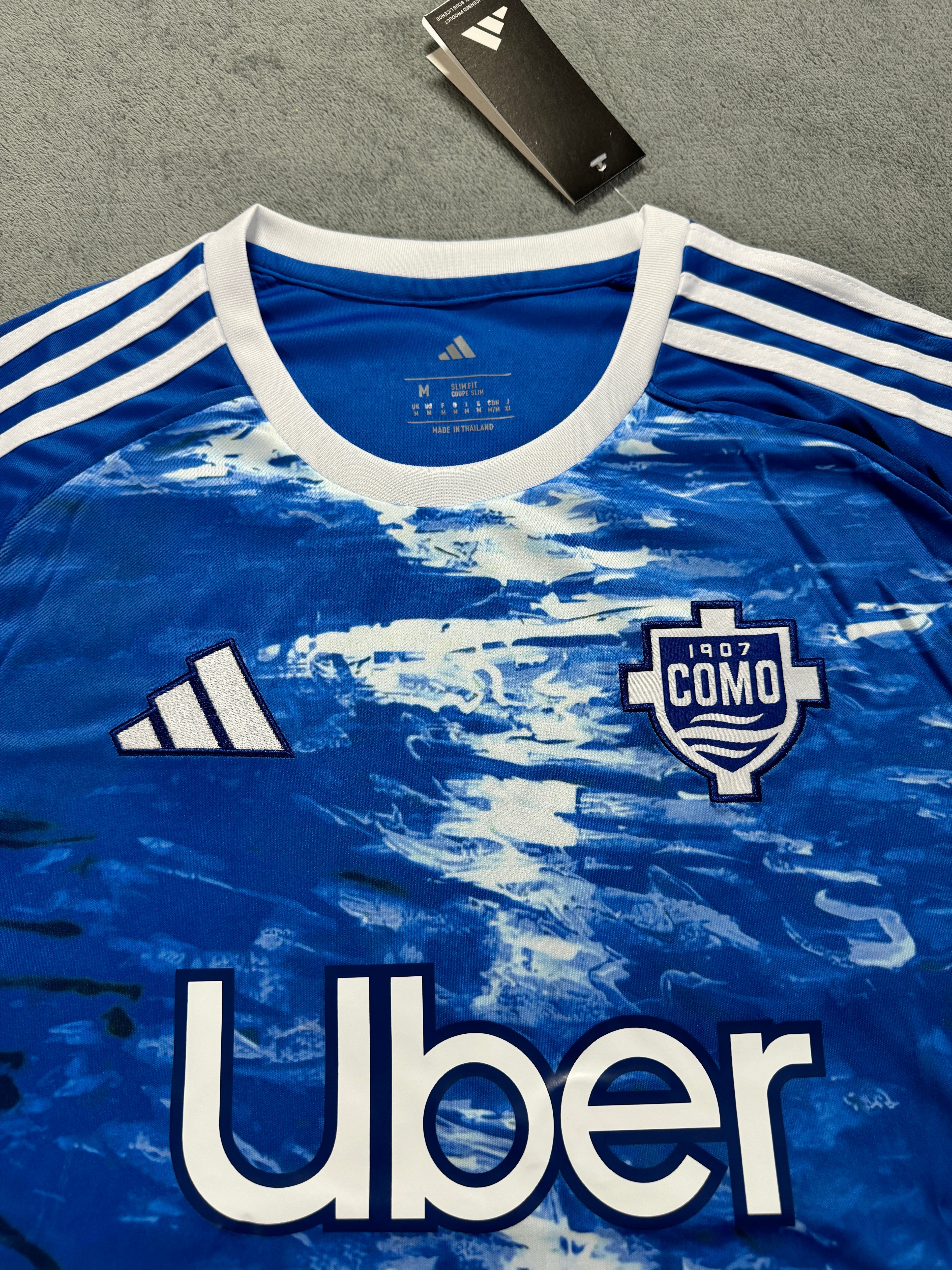 2025-26 Como Home - image 3