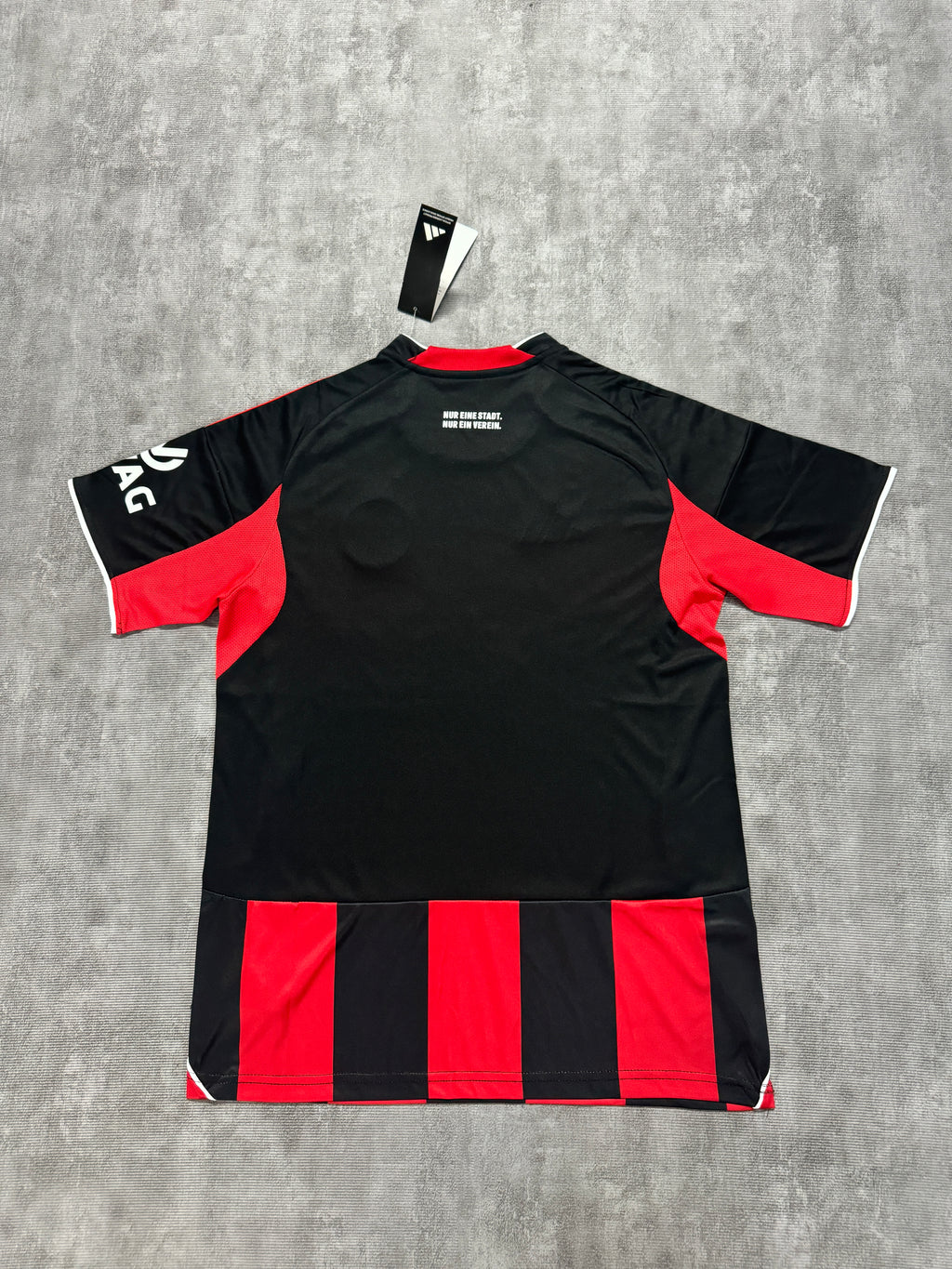 2025-26 Eintracht Frankfurt Home - image 2