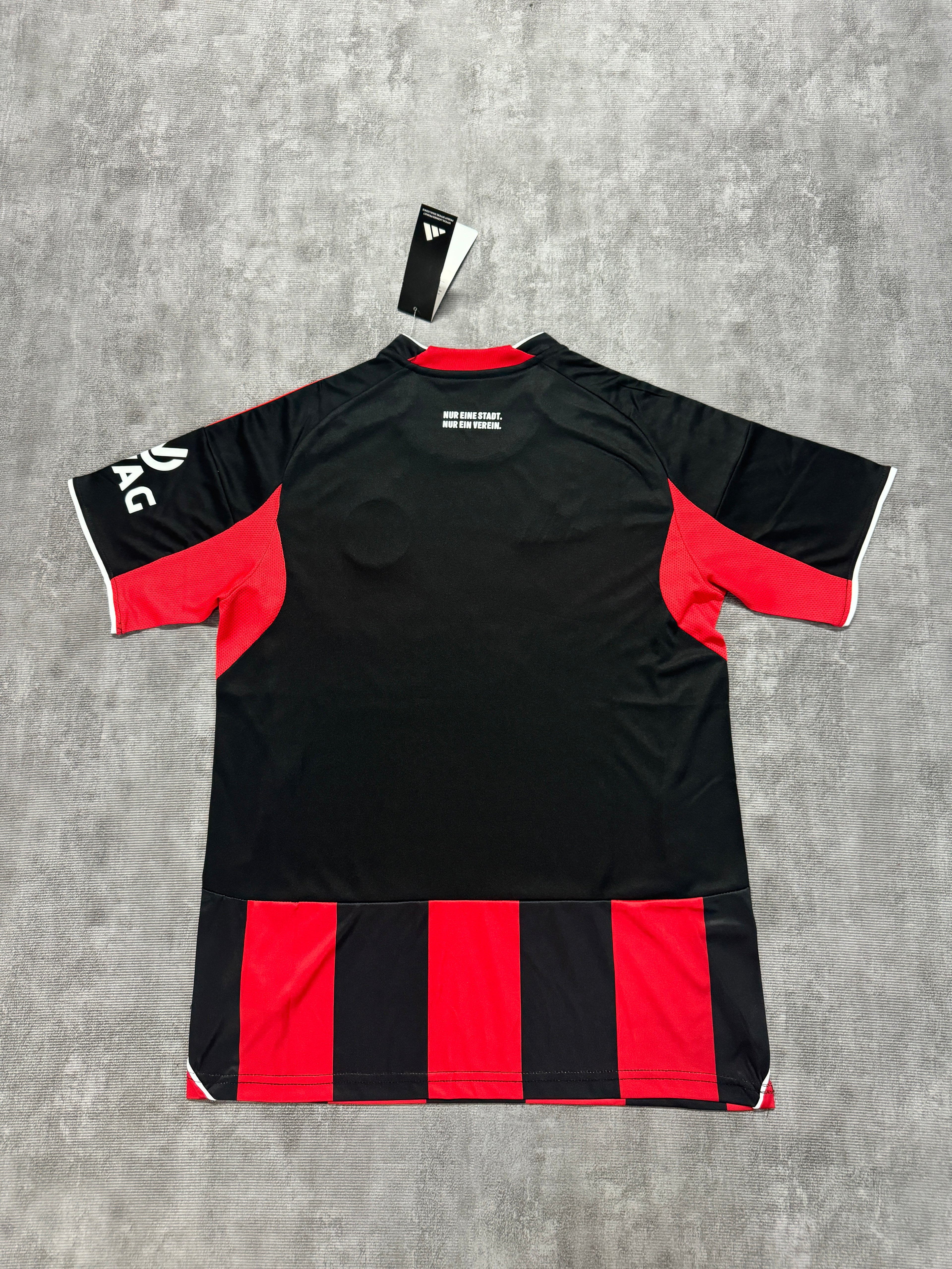 2025-26 Eintracht Frankfurt Home - image 2