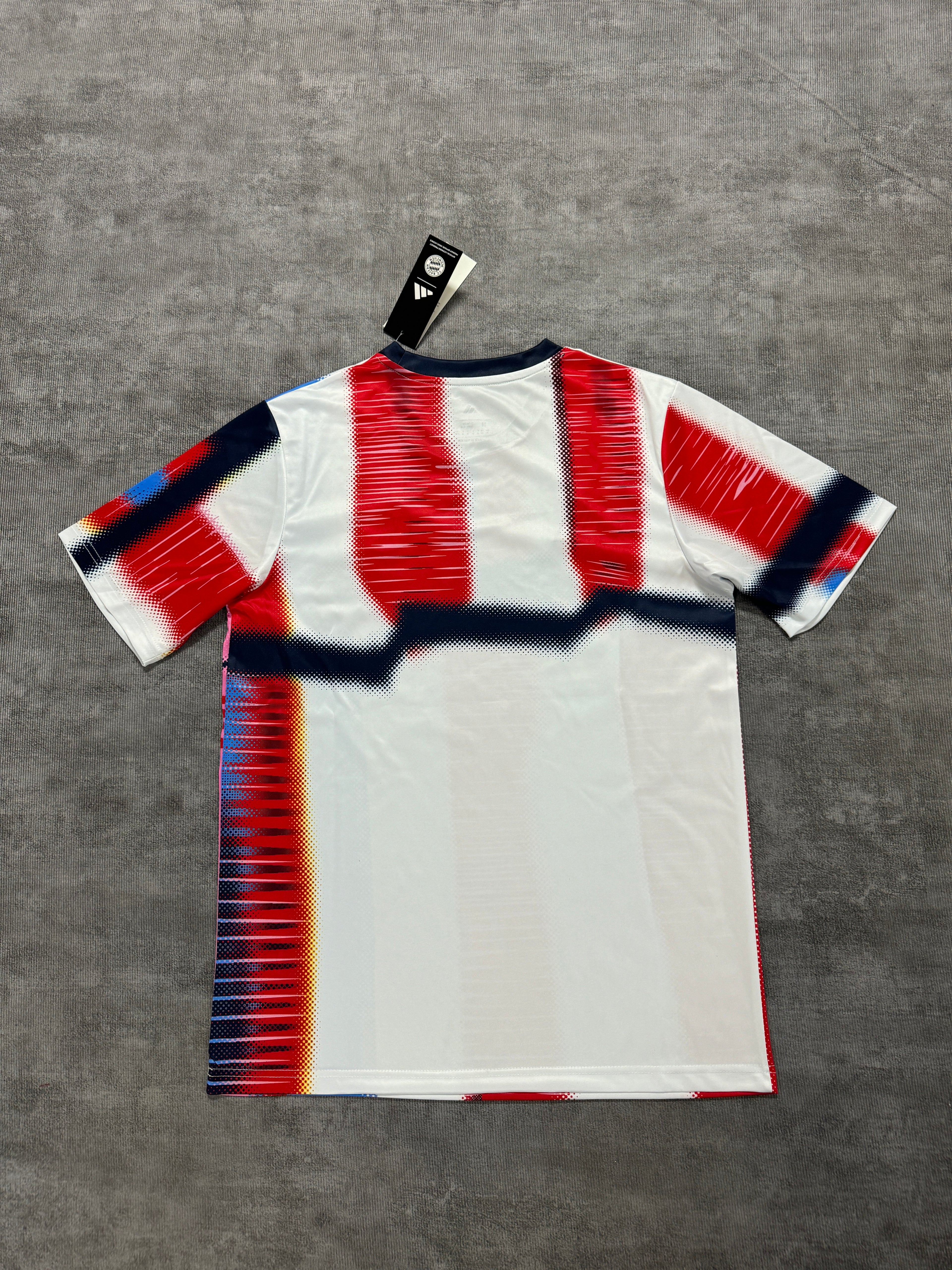 2025-26 Bayern Munich Training White Red - image 2