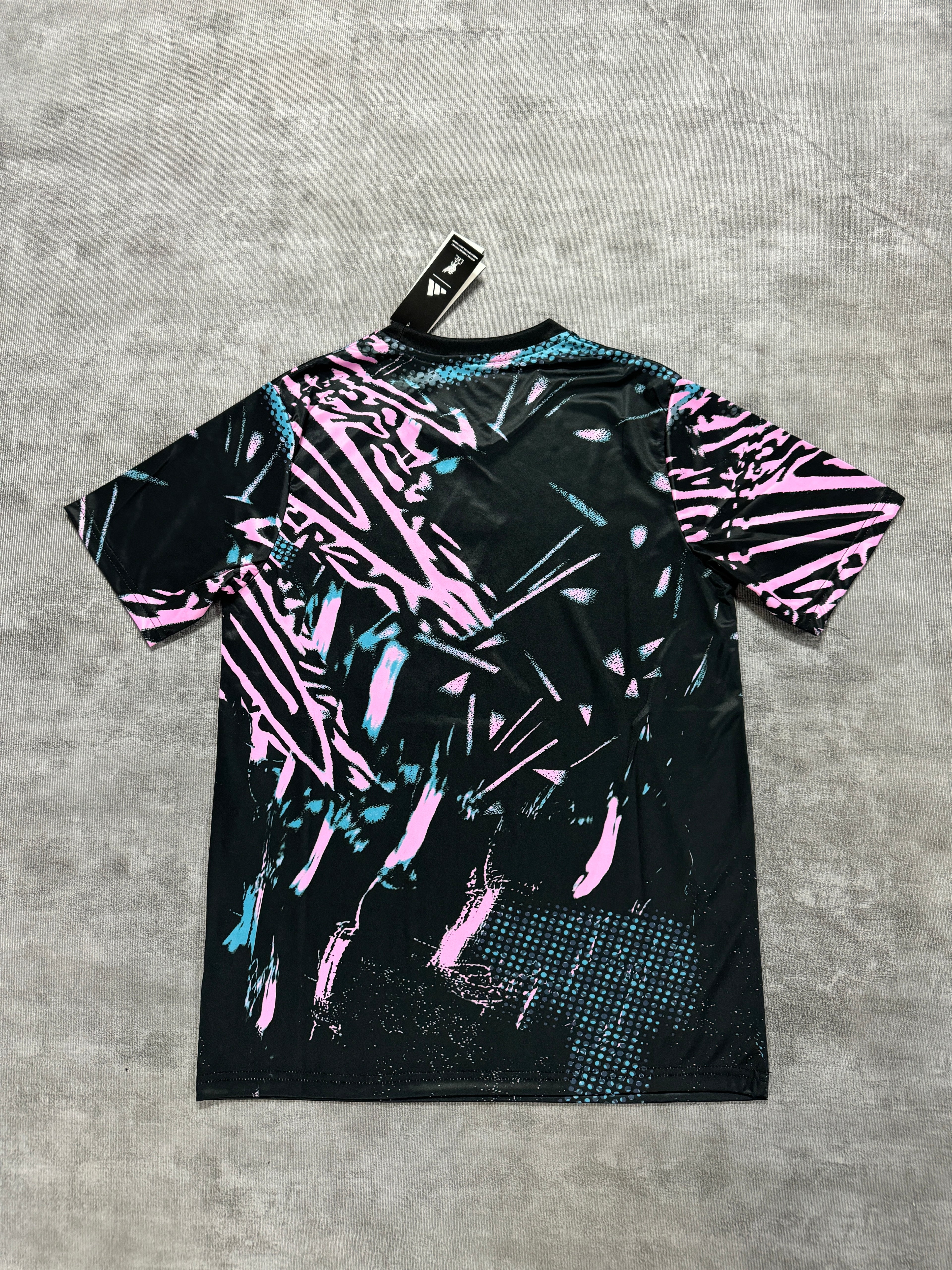2025-26 Liverpool Training Black Pink - image 2