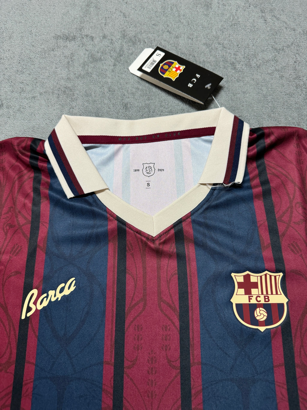 2025-26 Barcelona 125th Anniversary (Rubber Badge) - image 3