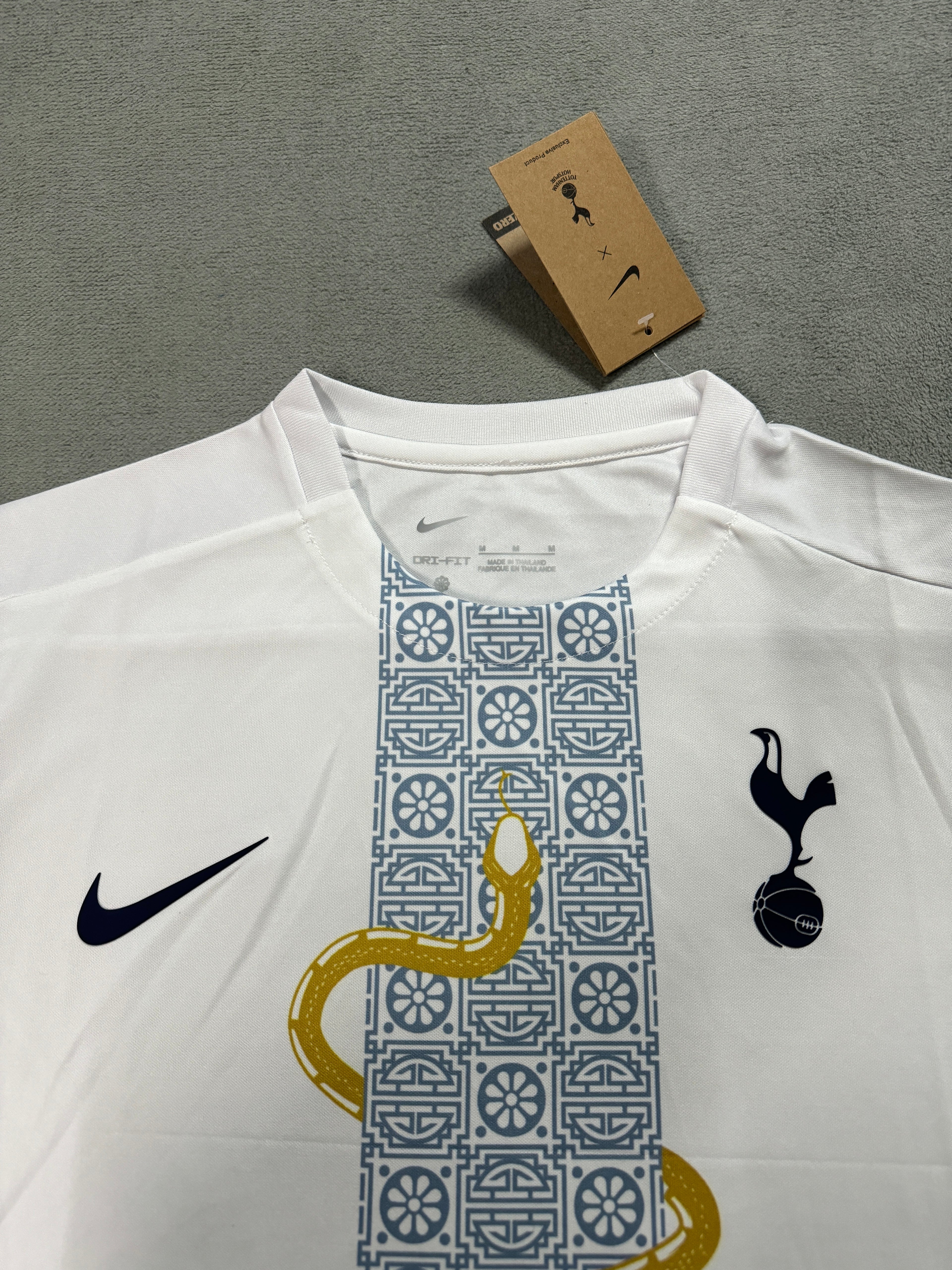 2025-26 Tottenham Year of the Snake Edition Pre-Match S+4XL - image 3