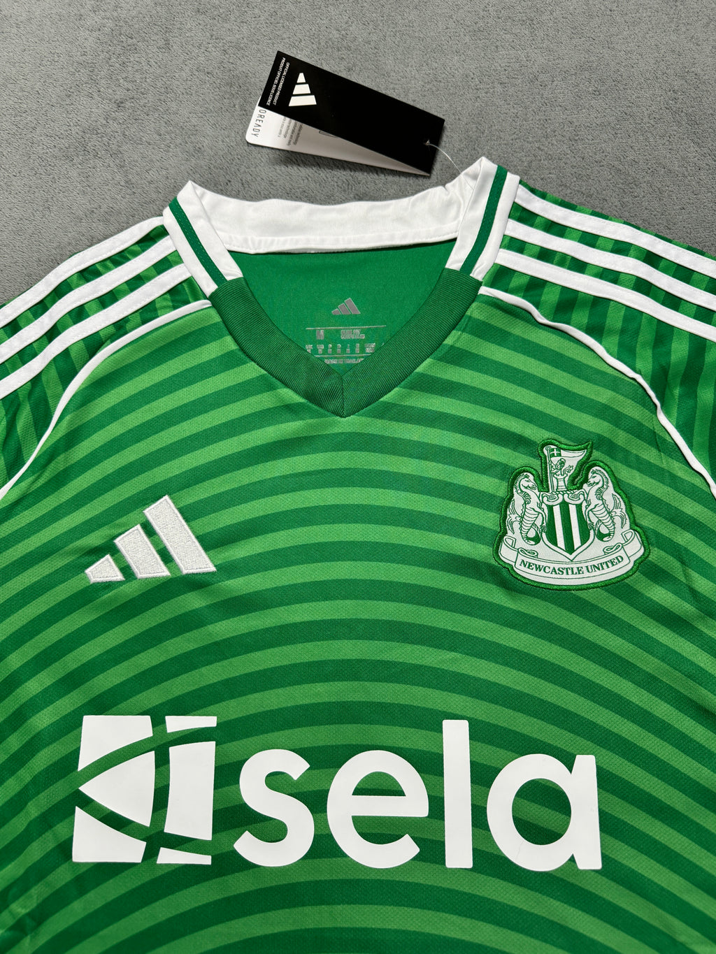 2025-56 Newcastle Away - image 3