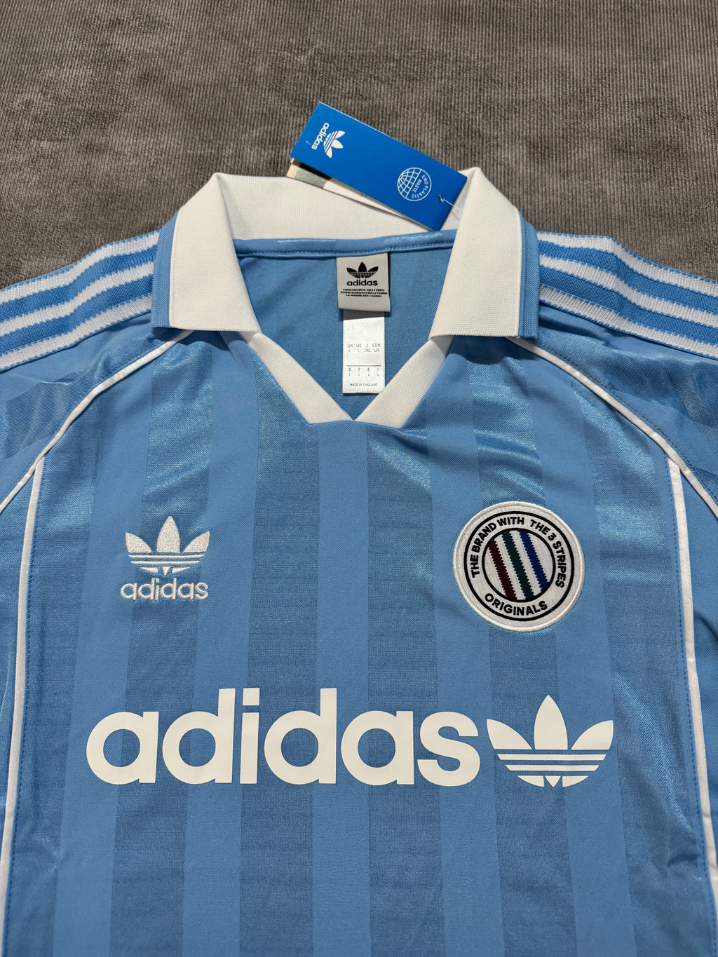 2026-27 Oasis Collab Collab Edition Light Blue - image 3