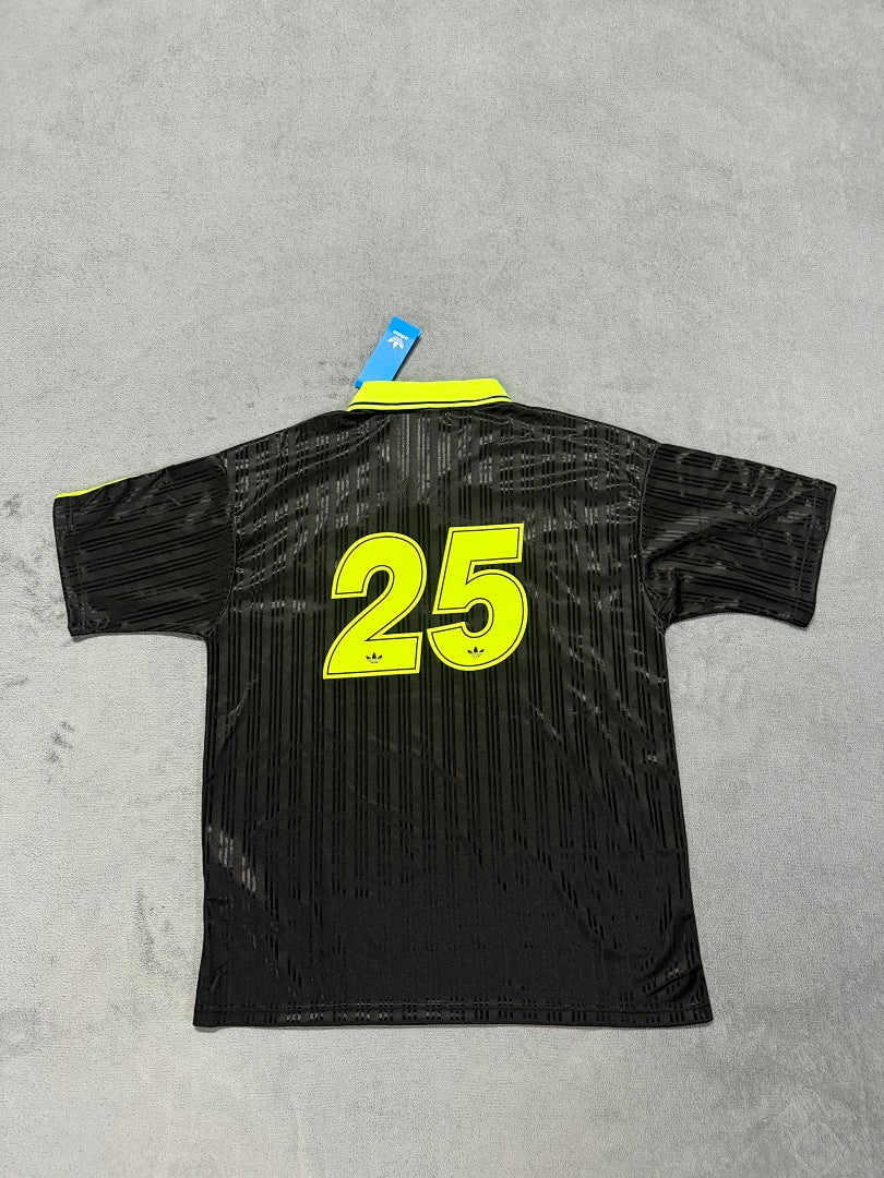 2025-26 Oasis Collab No.25 Black Green