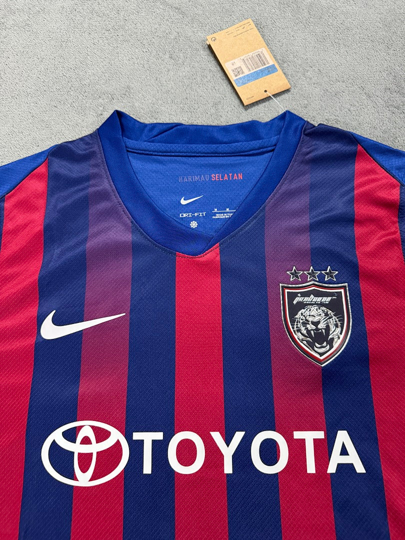 2025-26 Home - image 3