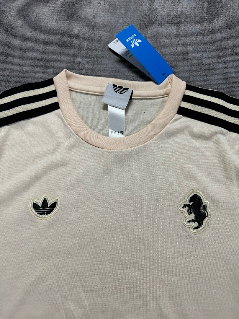 2025-26 Juventus Off-White - image 2