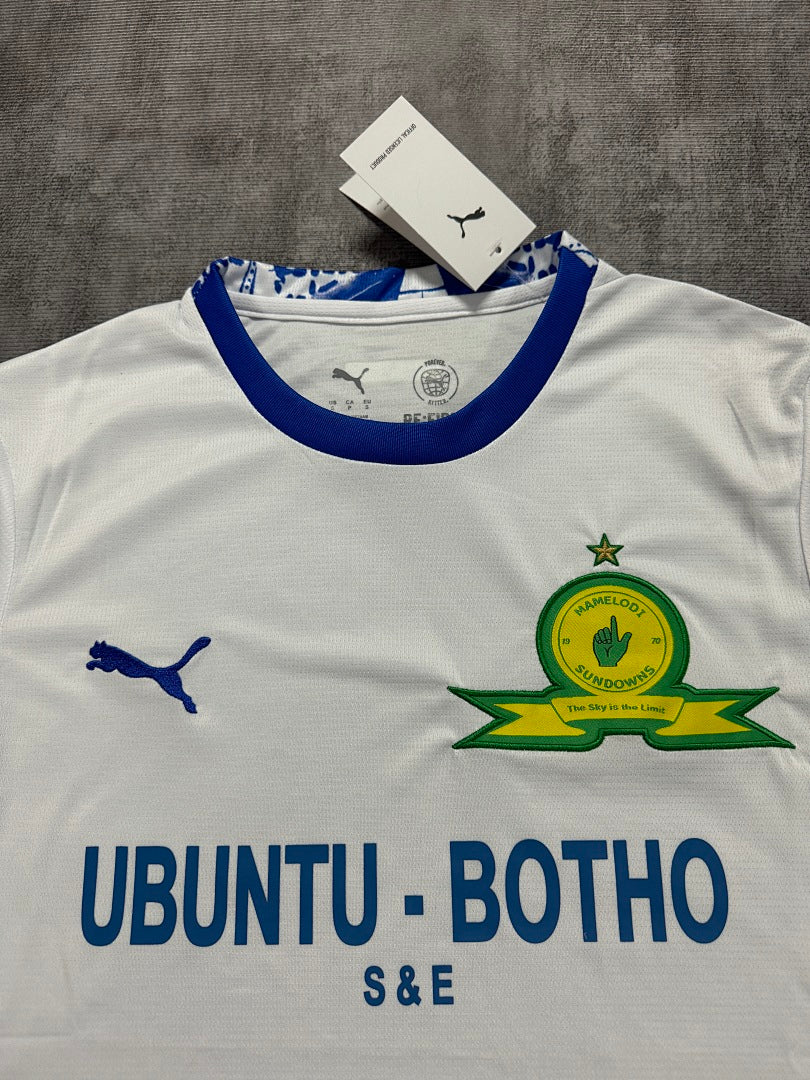 2025-26 Away - image 2