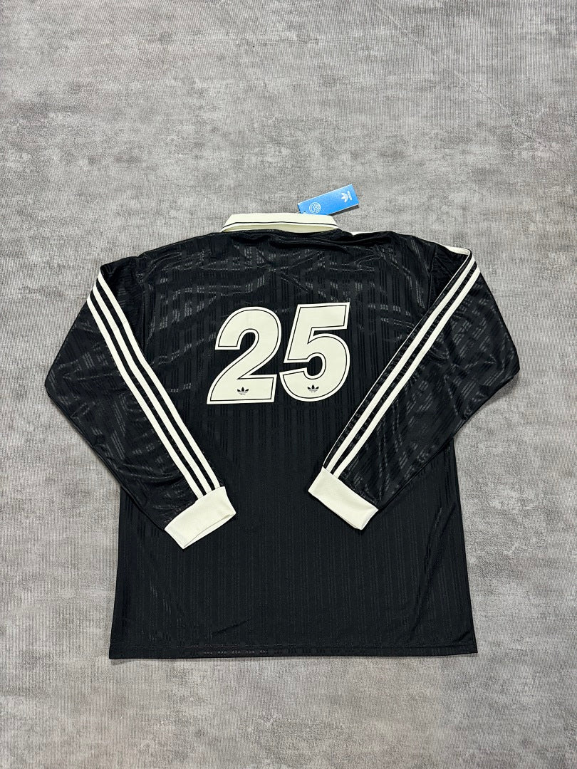 2025-26 Oasis Collab No.25 Black White Long Sleeve