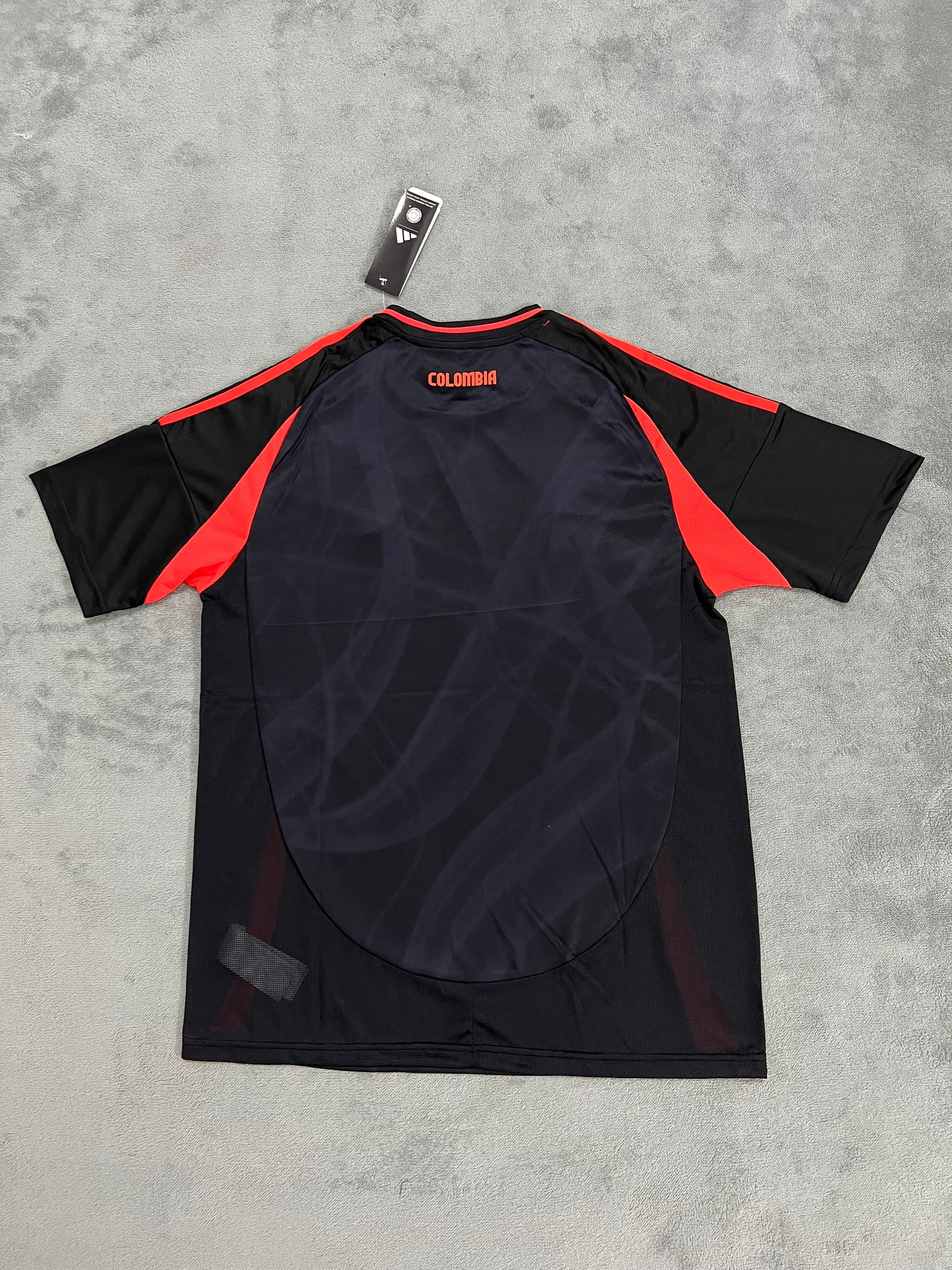 24 Colombia Away - image 2