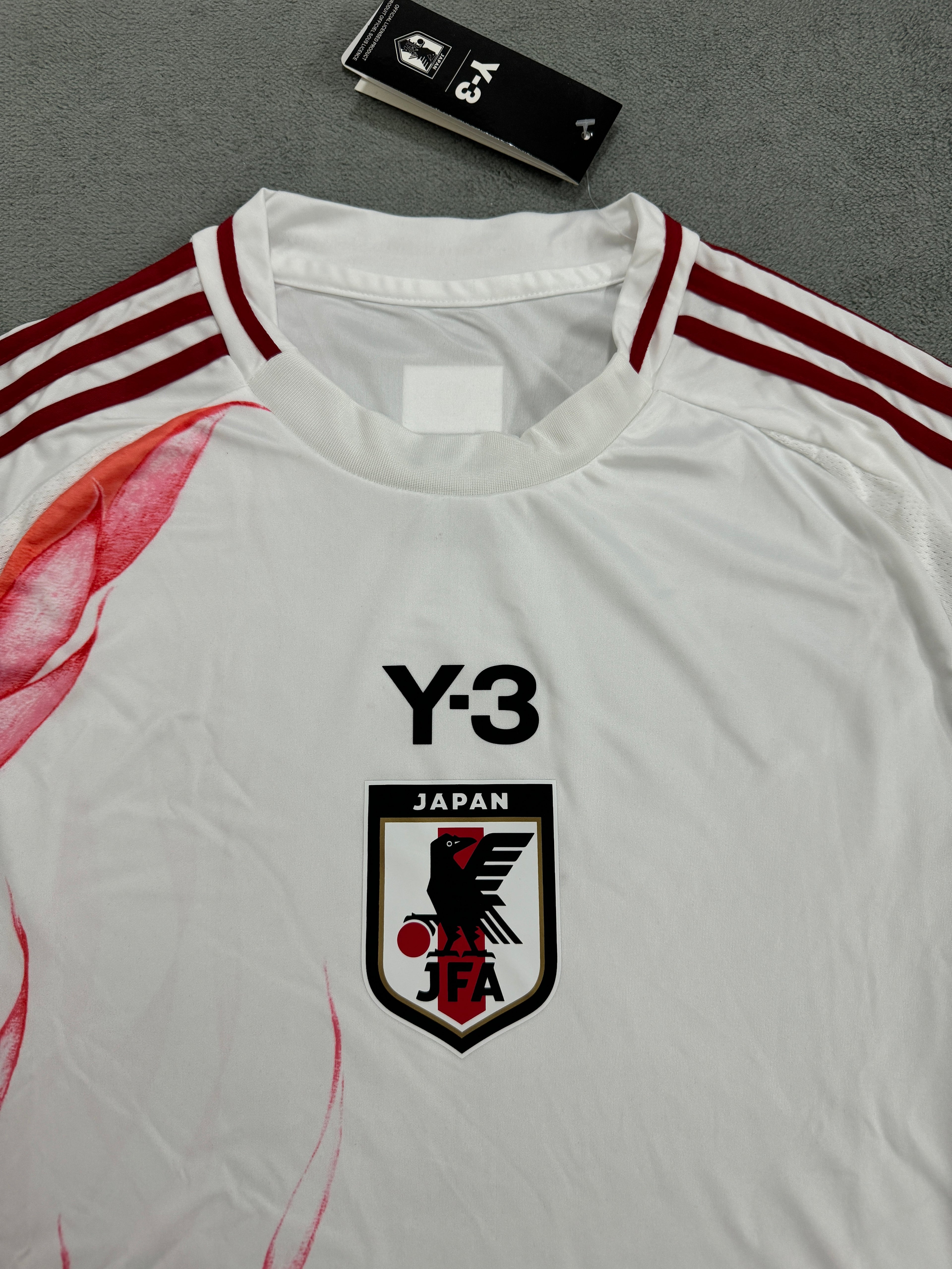 24 Japan Away - image 3