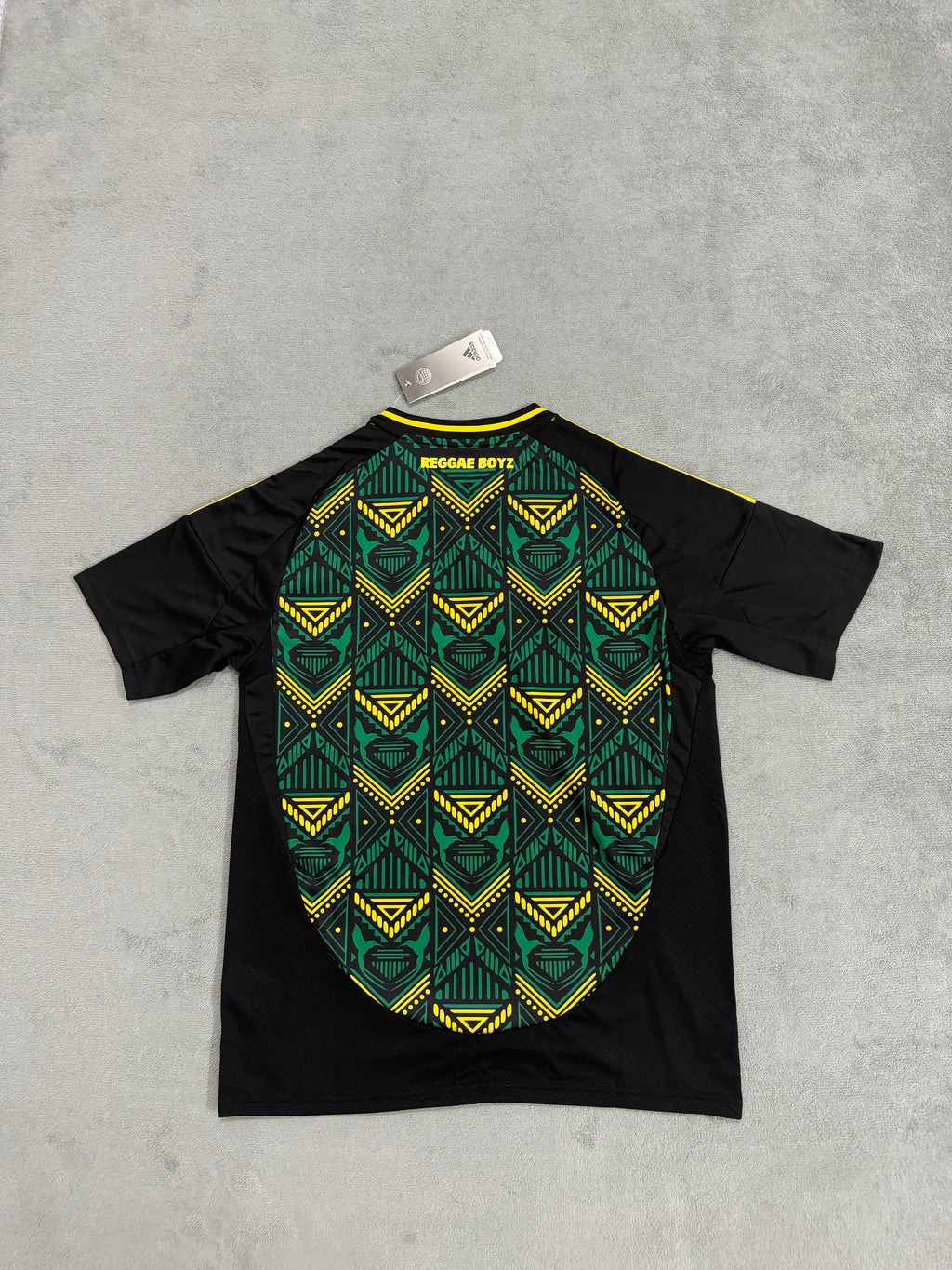 24 Jamaica Away - image 2