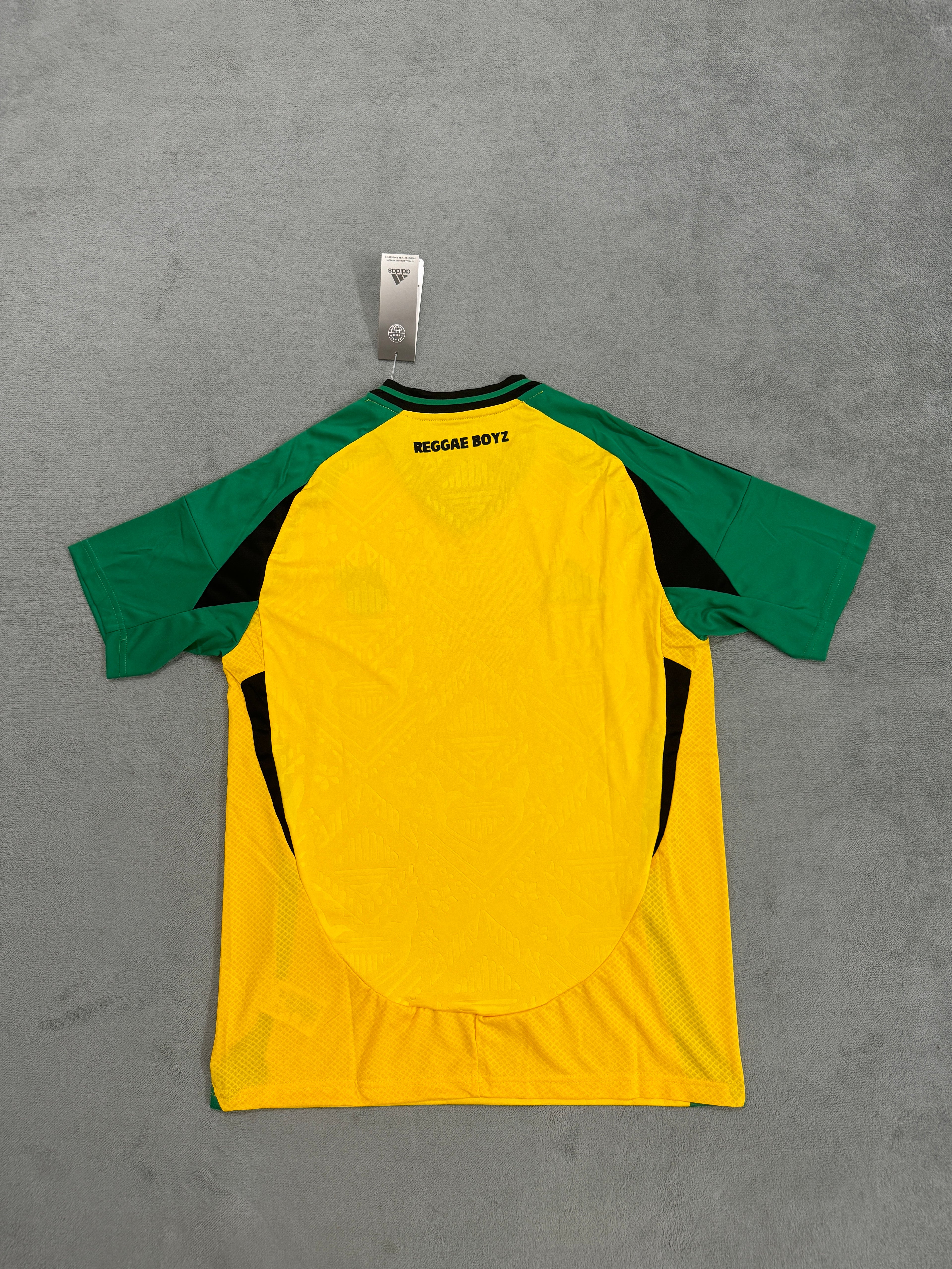 24 Jamaica Home - image 2